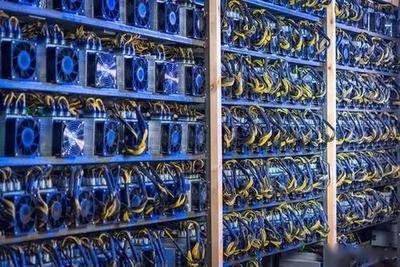An advanced mining rig set up in a Mexican facility, optimized for Bitcoin and Ethereum mining